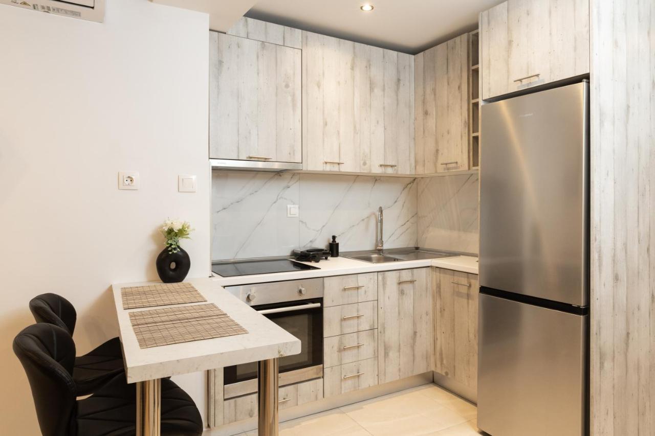 Little Miracle In Thessaloniki Apartment Exterior photo