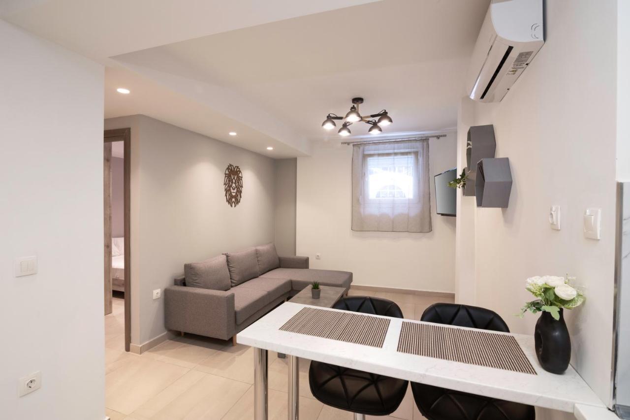 Little Miracle In Thessaloniki Apartment Exterior photo